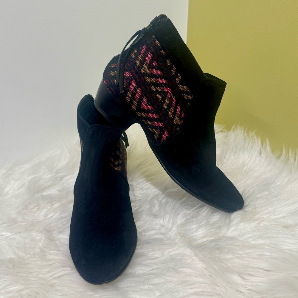 Comptoir des Cotonniers Suede Embroidered Ankle boots Size 38